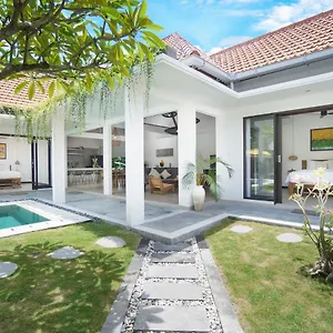Sunglow Seminyak (Bali)