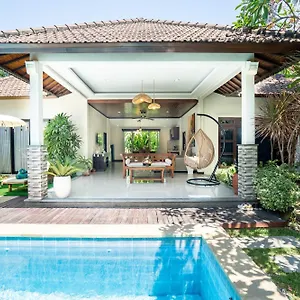 https://gracia-bali-villas.ubudhotelsnow.com